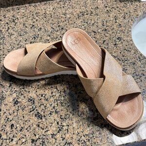 UGG Women's Tan and Gold Cross Strap Sandals